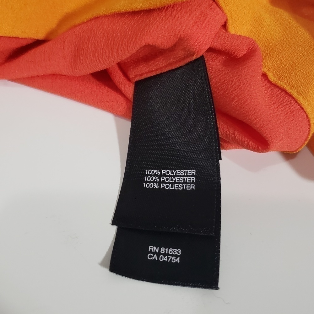 KENNETH COLE TOP SIZE SMALL - Picture 5 of 5